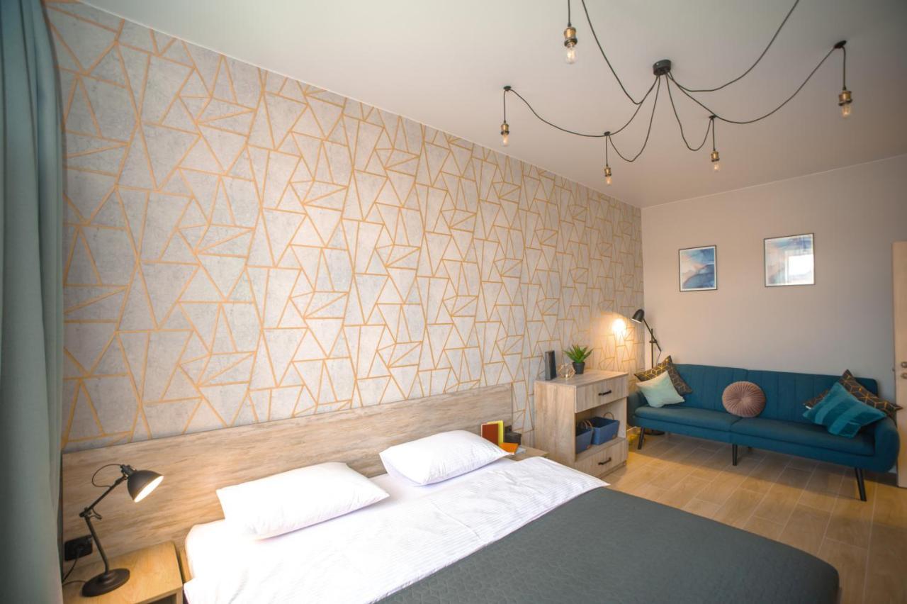 3 Bedroom, 2 Bathroom Apartment Near Forum 리비프 외부 사진